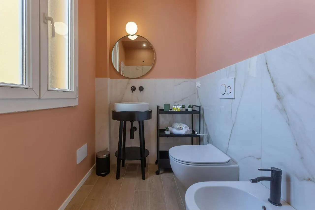 Accademia Delle Belle Arti University Apartment Bolonia
